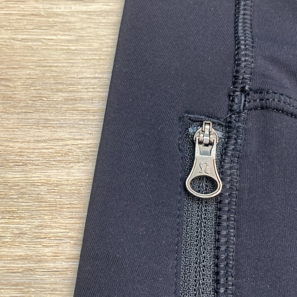 Lululemon Run | Inspire Crop | Leggings - Picture 3 of 14